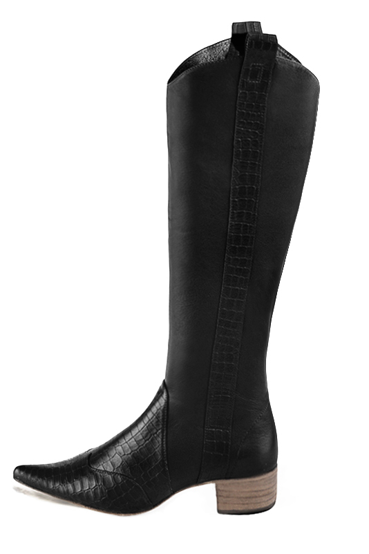 French elegance and refinement for these satin black cowboy boots, 
                available in many subtle leather and colour combinations. A pretty, chic Santiag boot on a low heel, with a fashionable attitude.
Its side zipper and round cut-out give you plenty of room to breathe.
Perfect with jeans, shorts or a bohemian chic dress. 
                Made to measure. Especially suited to thin or thick calves.
                Matching clutches for parties, ceremonies and weddings.   
                You can customize these knee-high boots to perfectly match your tastes or needs, and have a unique model.  
                Choice of leathers, colours, knots and heels. 
                Wide range of materials and shades carefully chosen.  
                Rich collection of flat, low, mid and high heels.  
                Small and large shoe sizes - Florence KOOIJMAN